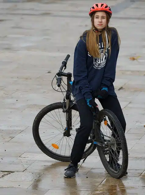 Pourquoi le choix de votre casque de vélo femme est crucial ?